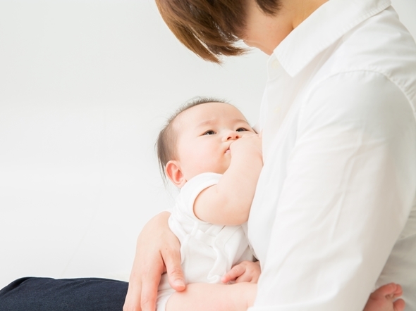 母乳育児でもミルクを備蓄 子育て中の親に優しい防災情報を アウトドア流防災ガイド あんどうりすの 防災 減災りす便り リスク対策 Com 新建新聞社